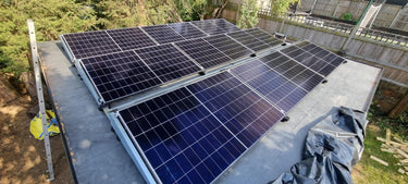 Rooftop solar panel array for efficient energy use